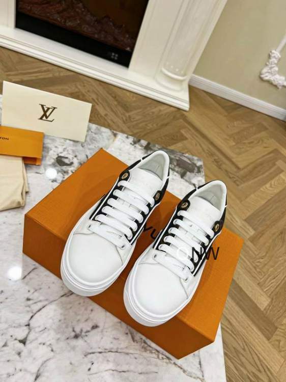 Picture of Louis Vuitton Shoes _SKULVsz35-39NW010312675